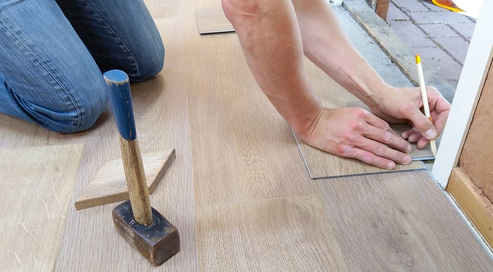 5 common mistakes when laying laminate flooring (and ways to avoid them)
