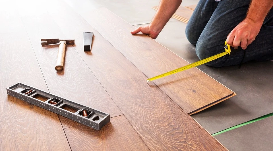 Laying laminate flooring with your own hands: instructions for work, step-by-step